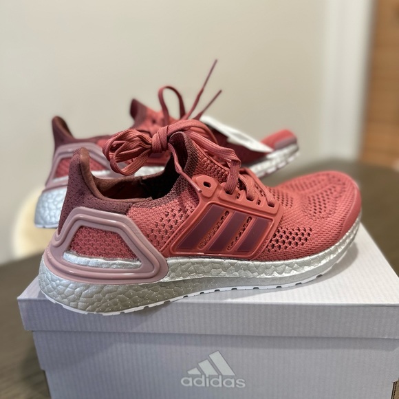Women’s Adidas Ultraboost 19.5 DNA Wonder Red - Picture 4 of 7